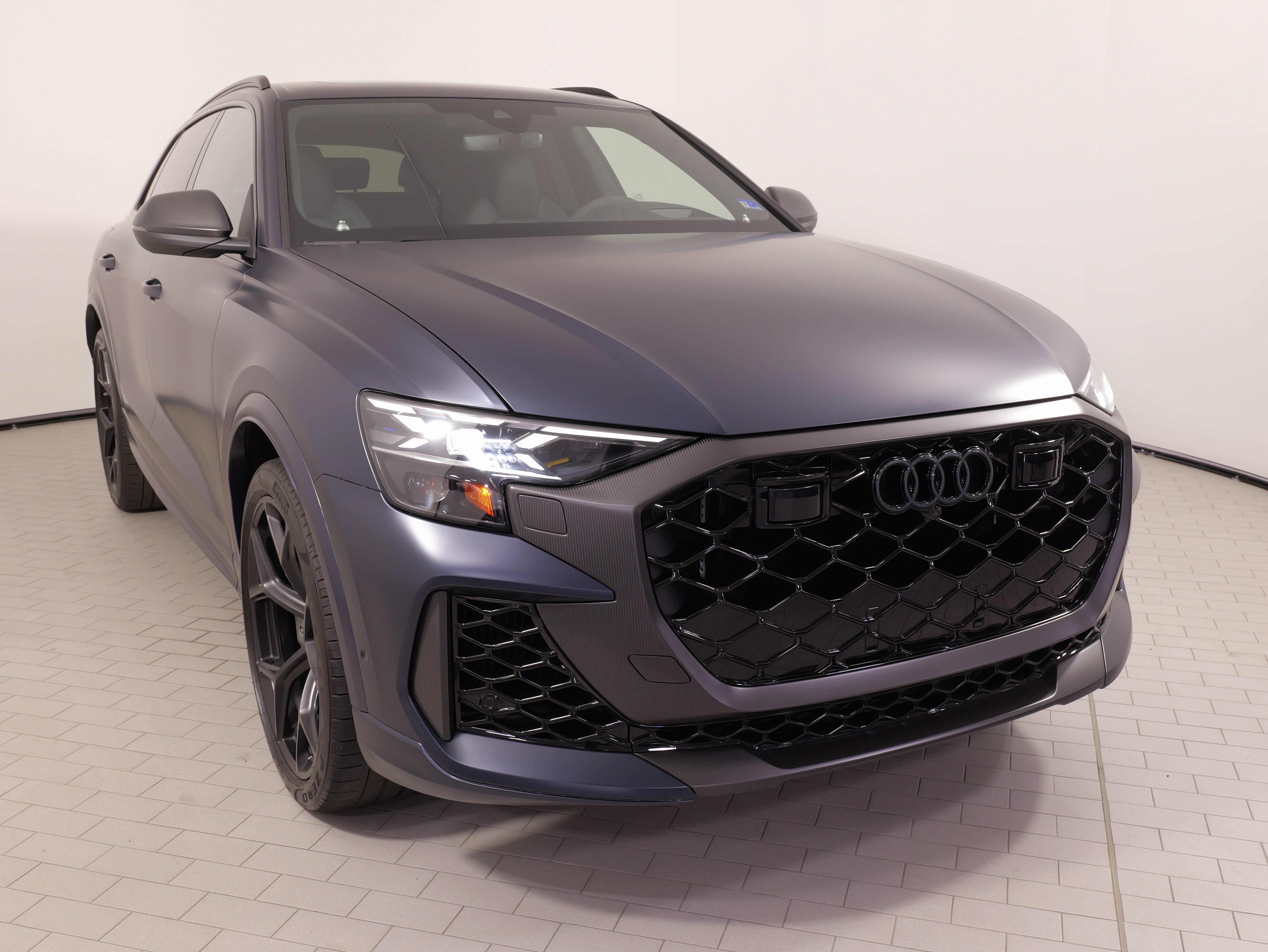 Used 2025 Audi RS Q8 performance AWD/4WD image 6