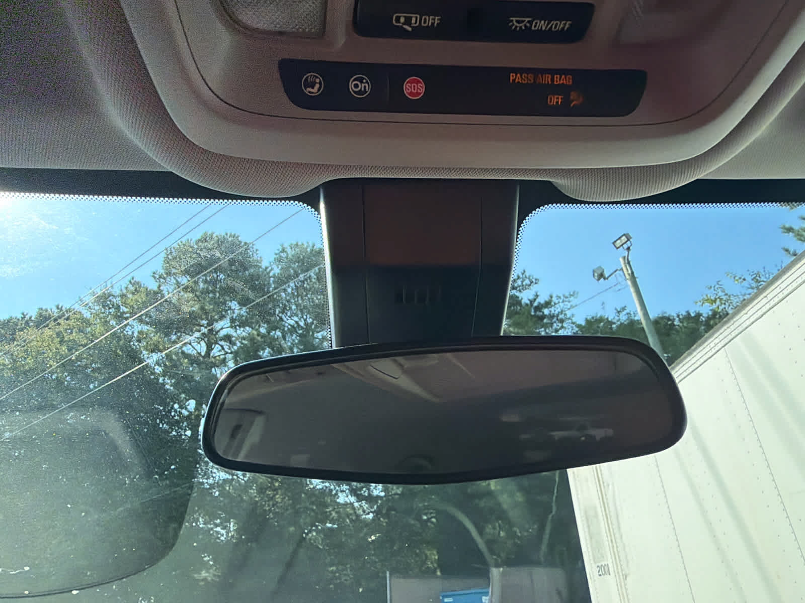 Used 2020 Chevrolet Equinox LT FWD image 29