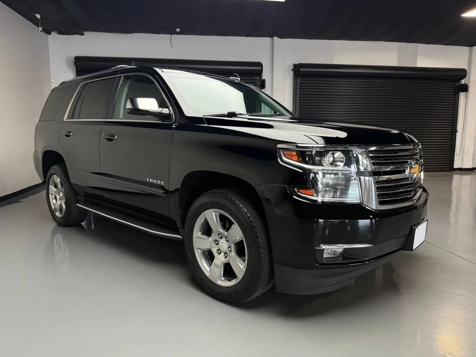 Used 2019 Chevrolet Tahoe Premier w/ Max Trailering Package AWD/4WD image 3