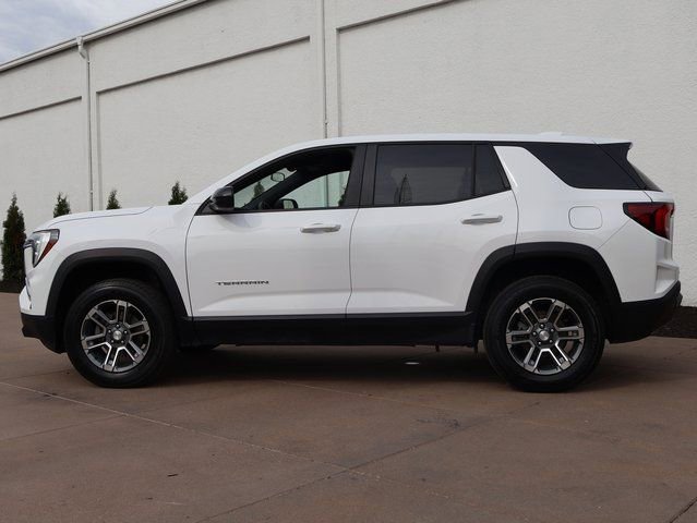 Certified 2025 GMC Terrain Elevation AWD/4WD image 3