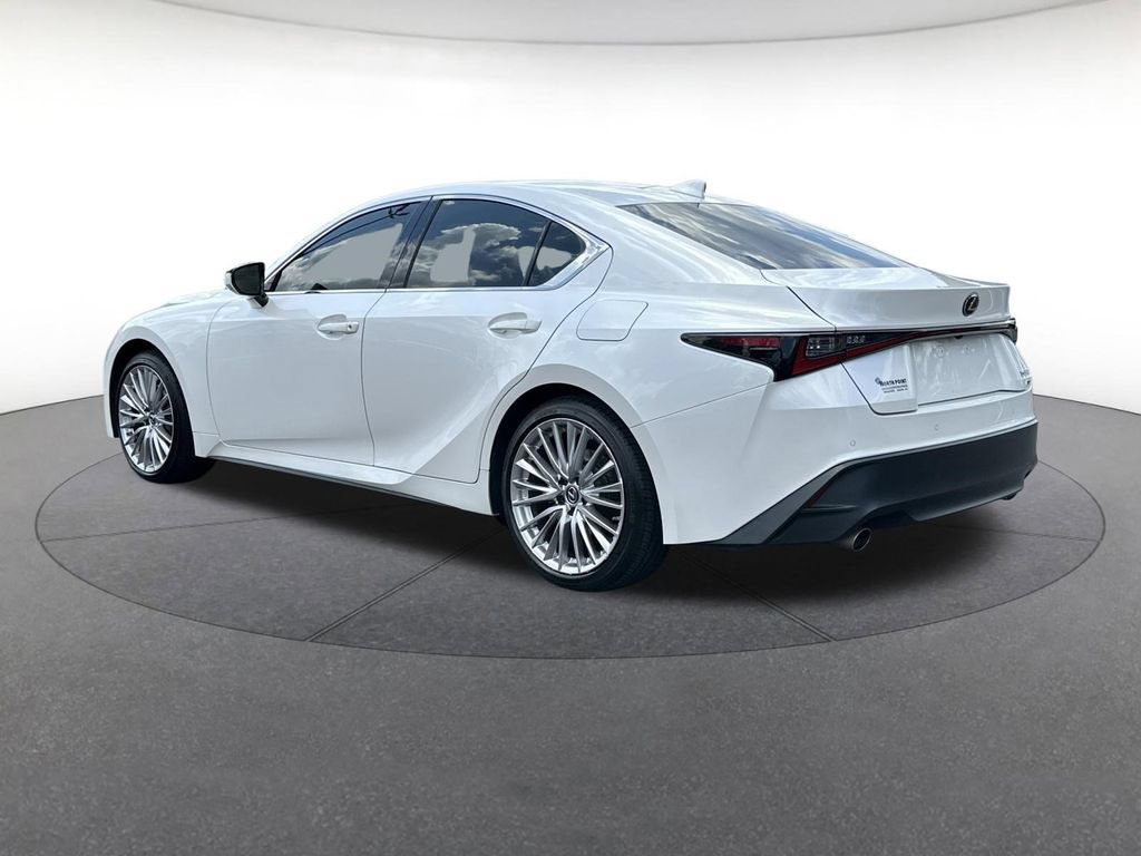 Used 2022 Lexus IS 300 AWD w/ Premium Package image 3