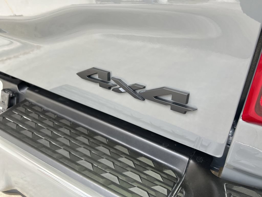New 2026 RAM 3500 Limited AWD/4WD image 28