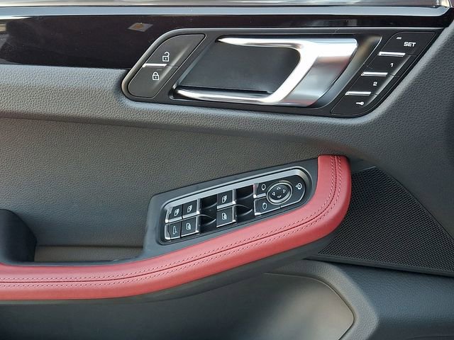 New 2025 Porsche Macan image 14