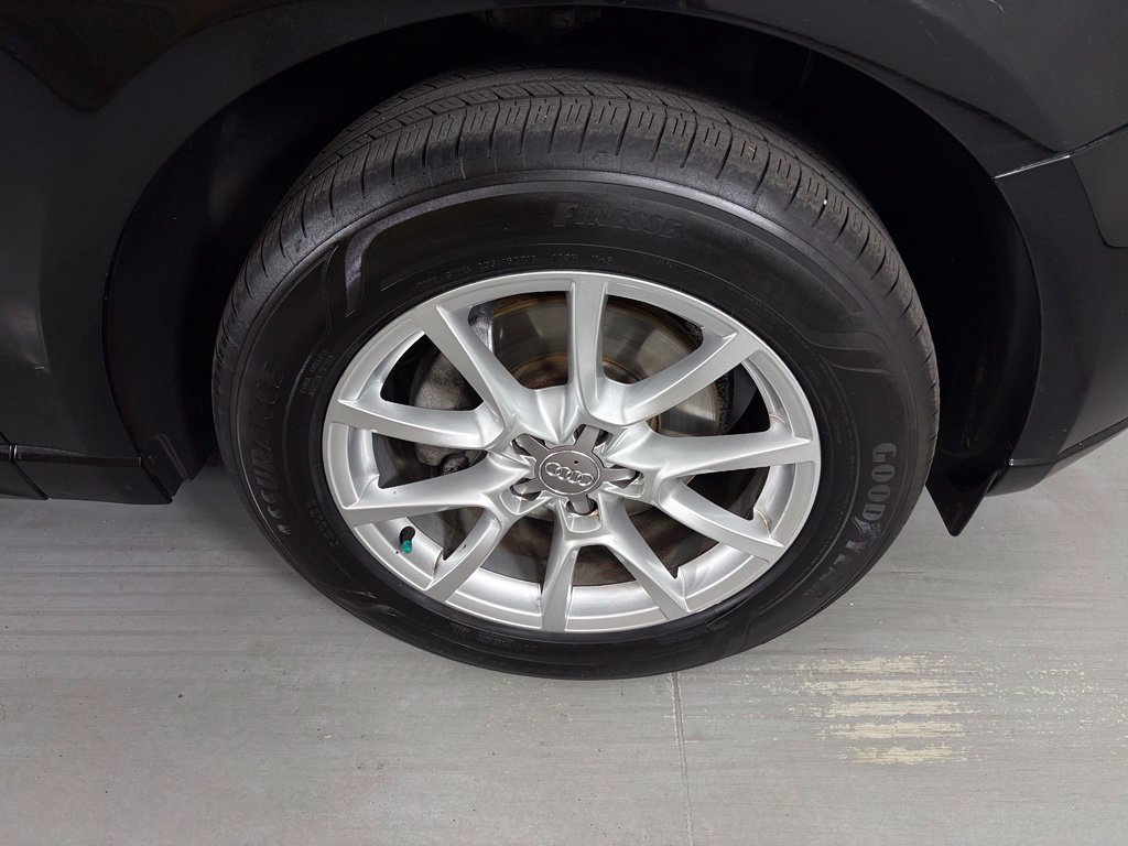 Used 2011 Audi Q5 2.0T Premium AWD/4WD image 9