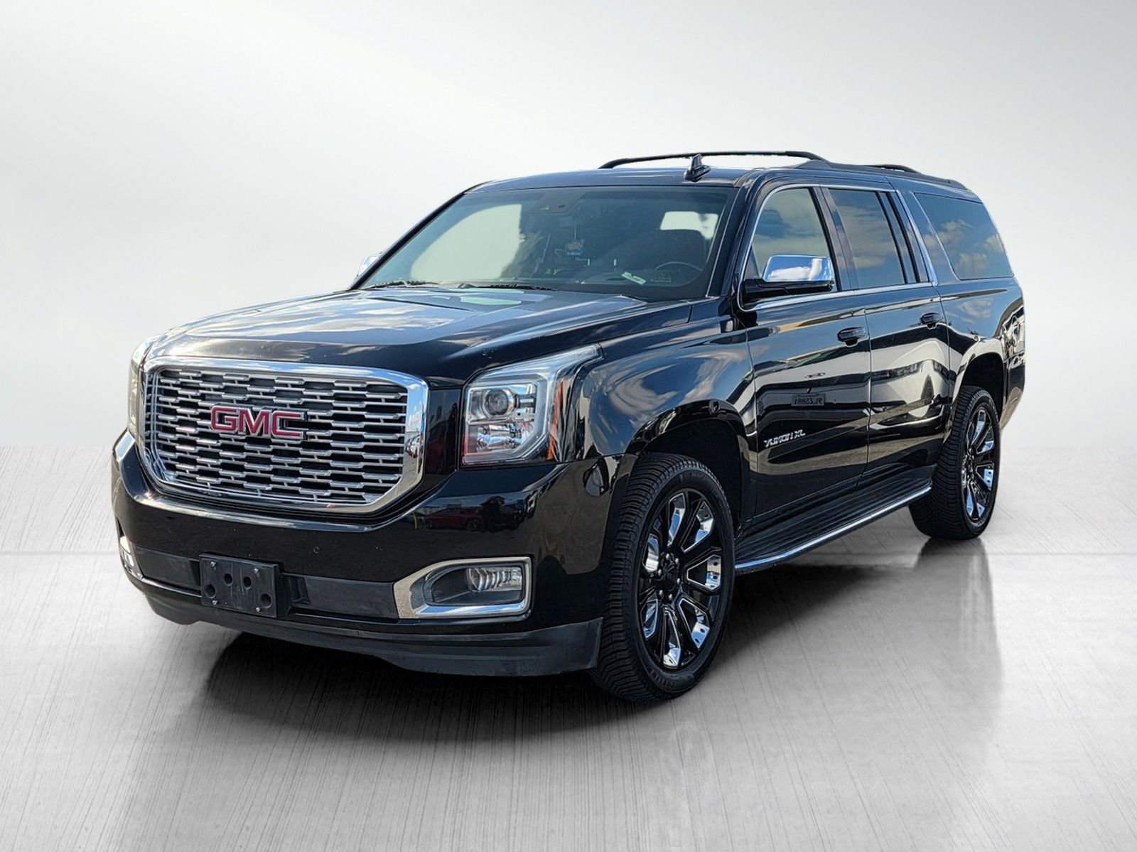 Used 2019 GMC Yukon XL SLT AWD/4WD image 3