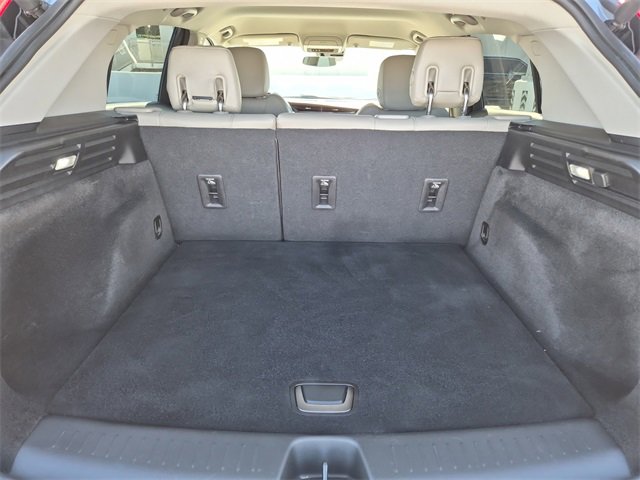 Certified 2023 Cadillac XT4 Luxury image 12