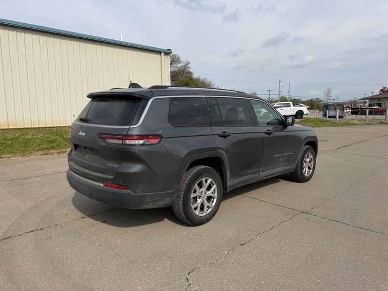 Used 2022 Jeep Grand Cherokee L Limited image 3