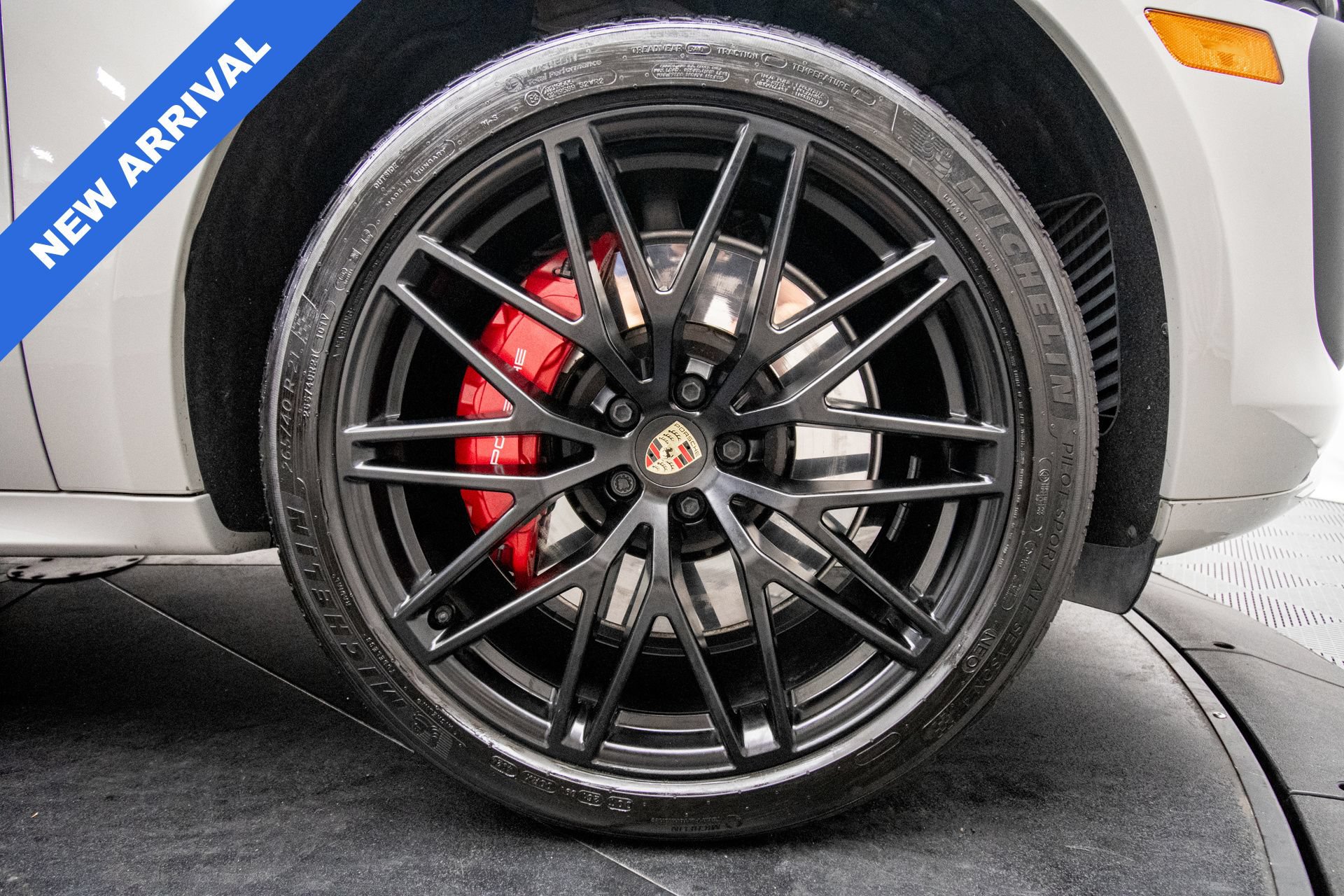 Used 2023 Porsche Macan GTS w/ Premium Package Plus AWD/4WD image 26