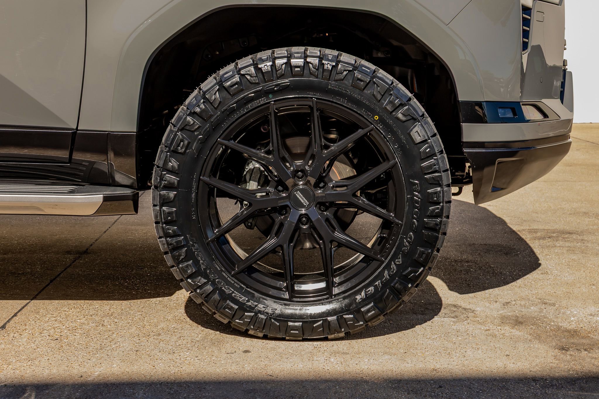 Used 2026 Lexus GX 550 w/ Accessory Package (2T) image 12