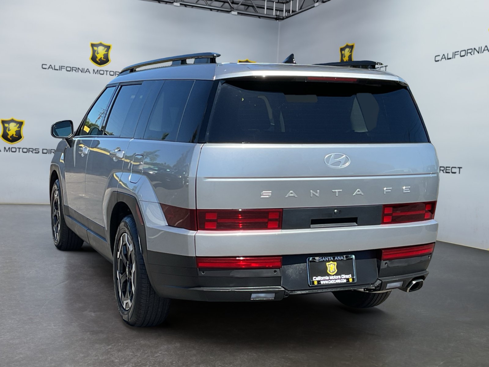 Used 2024 Hyundai Santa Fe SEL FWD image 7