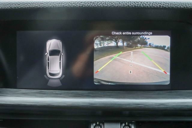 Used 2018 Alfa Romeo Stelvio AWD image 29