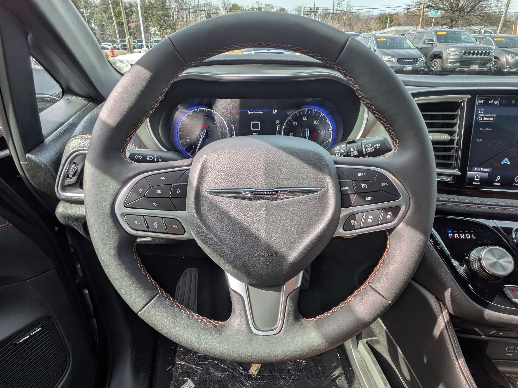 New 2026 Chrysler Pacifica Pinnacle w/ Trailer Tow Group image 18