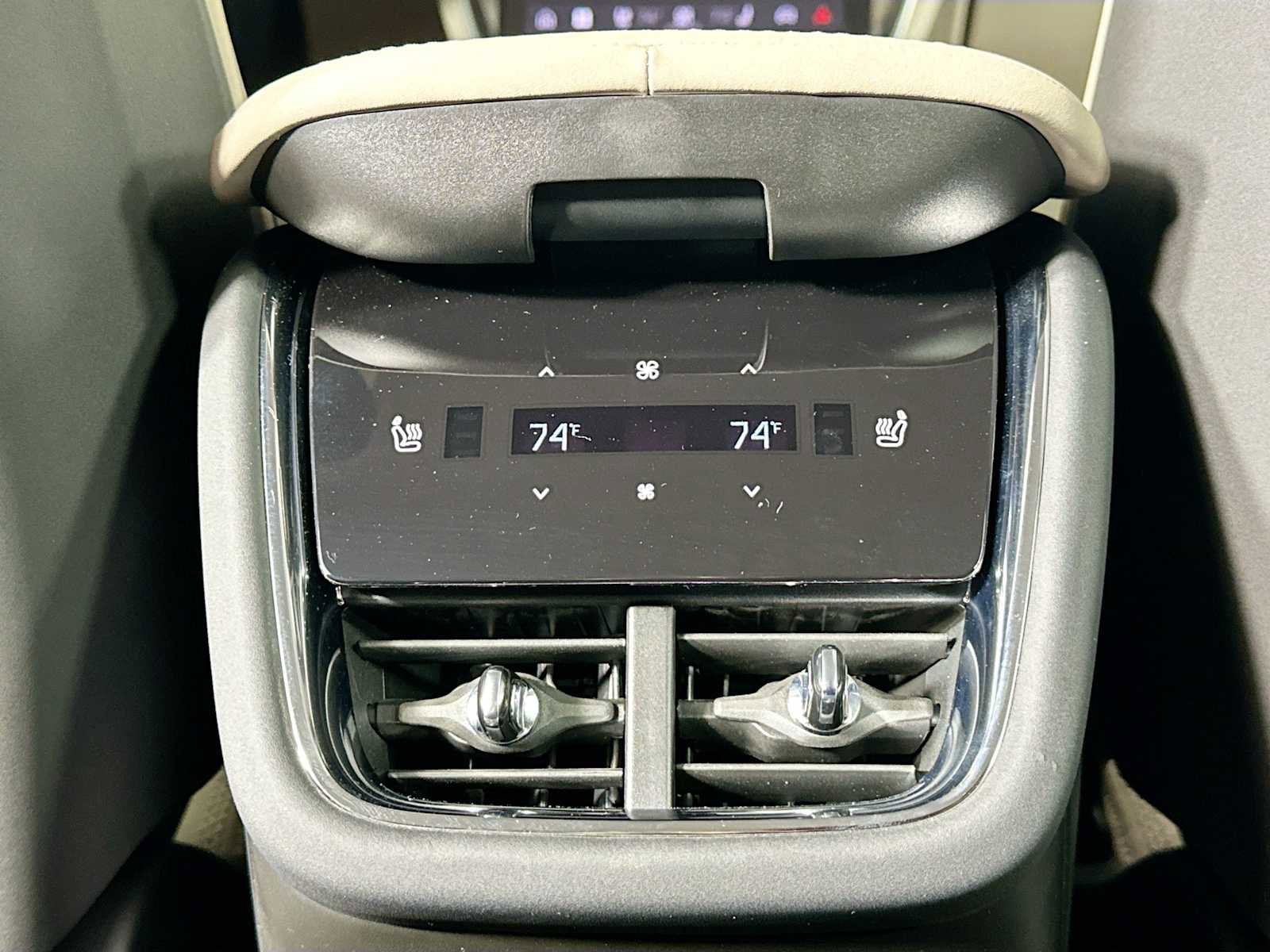 New 2025 Volvo EX90 Ultra image 21