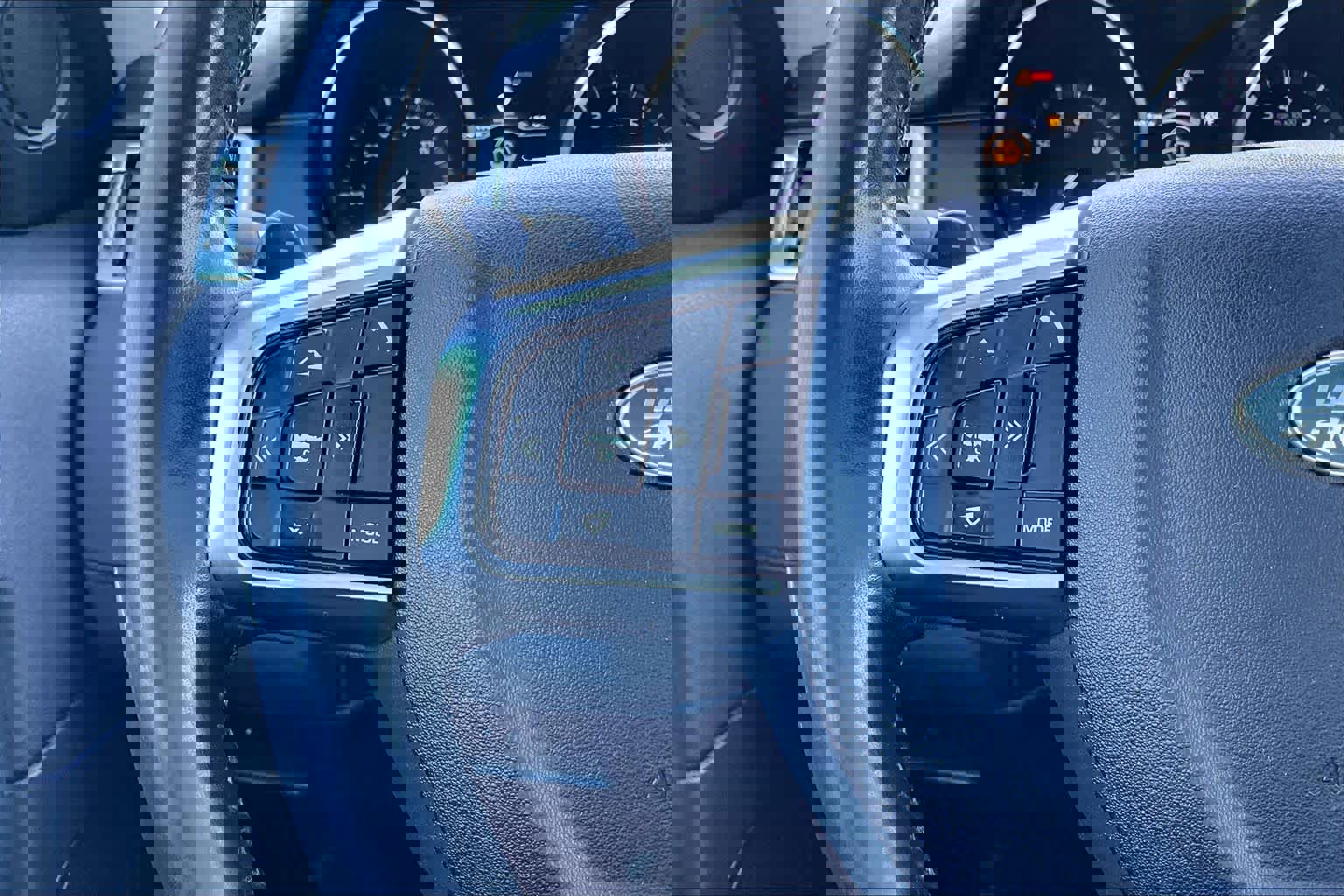 Used 2017 Land Rover Discovery Sport HSE image 24