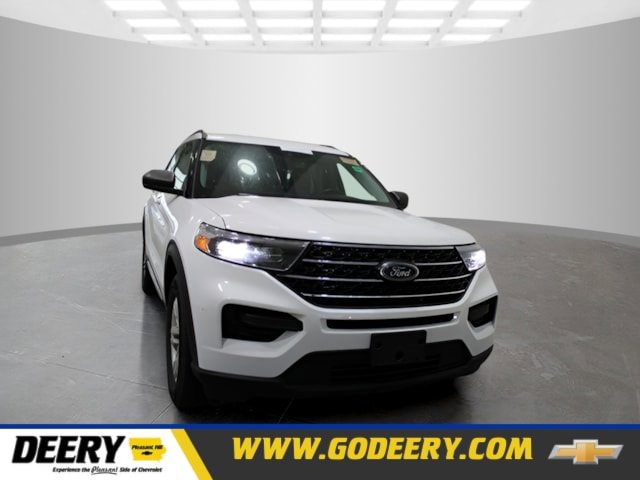 Used 2023 Ford Explorer XLT image 1