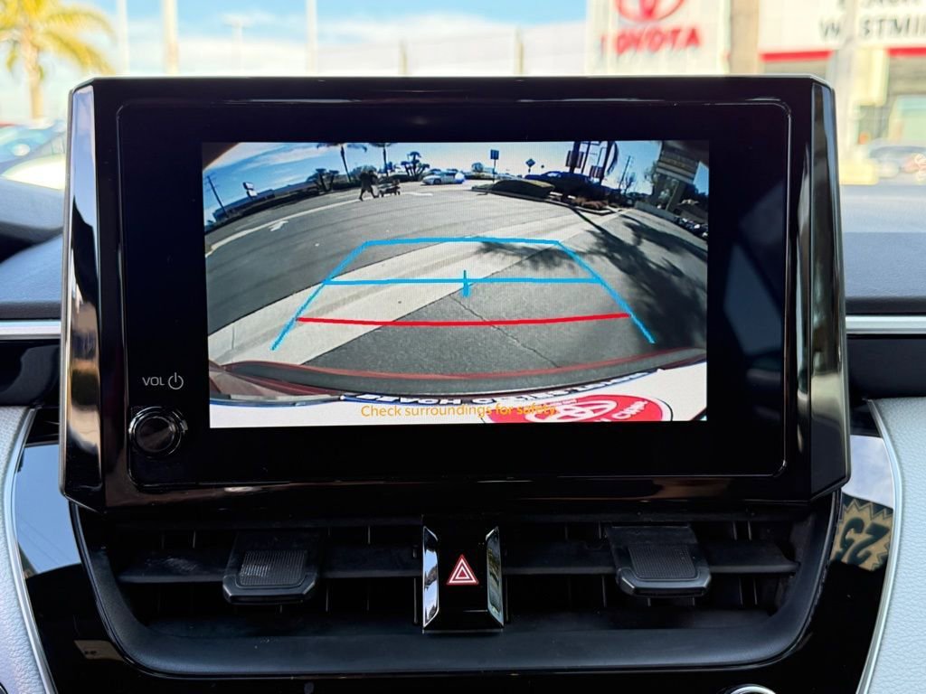 Certified 2025 Toyota Corolla SE image 29