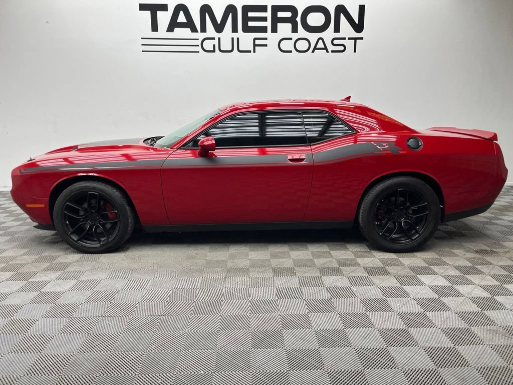 Used 2015 Dodge Challenger R/T Plus RWD image 6