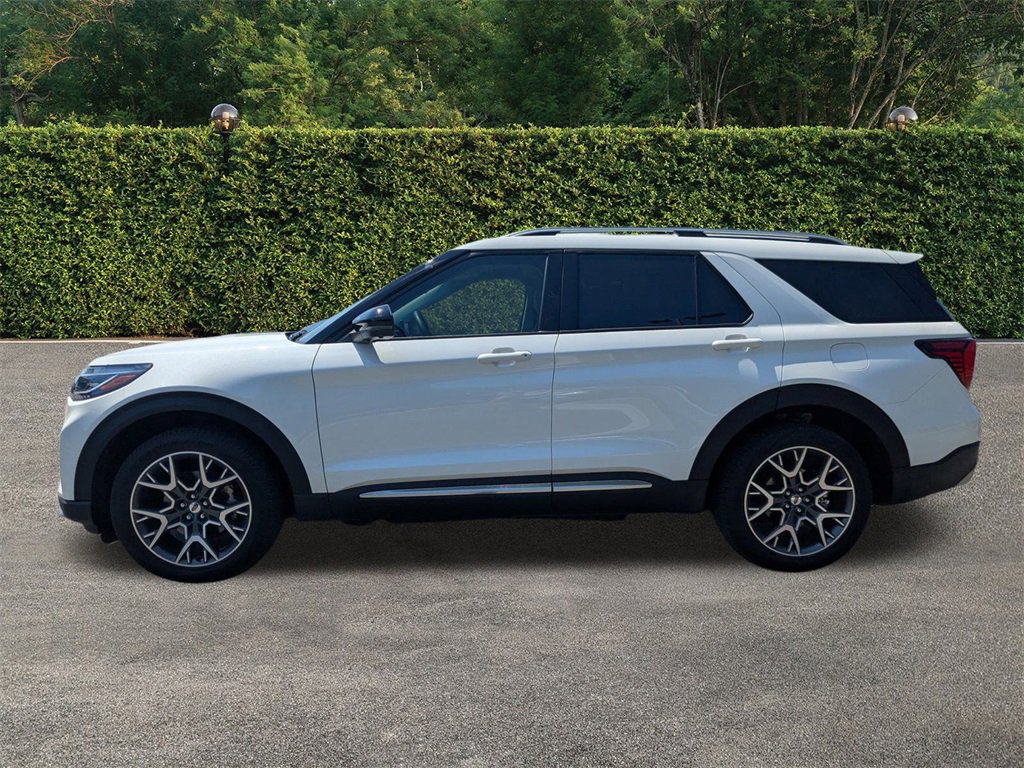 Used 2025 Ford Explorer Platinum w/ Ultimate Package image 8