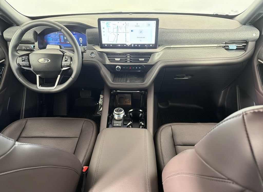 Used 2025 Ford Explorer Platinum w/ Ultimate Package AWD/4WD image 26