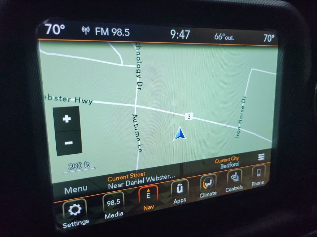 Used 2018 Jeep Wrangler Unlimited Sahara AWD/4WD image 29