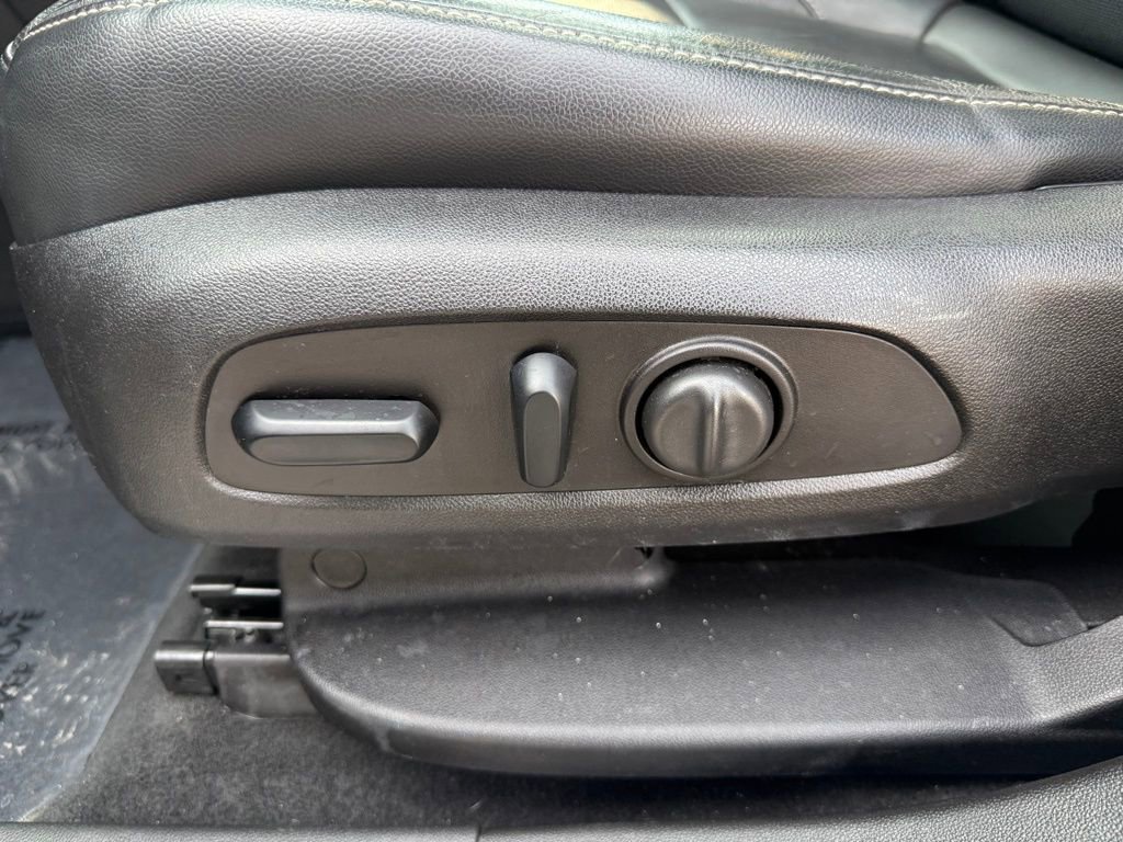 Used 2018 GMC Acadia SLT w/ LPO, Floor Liner Package image 7