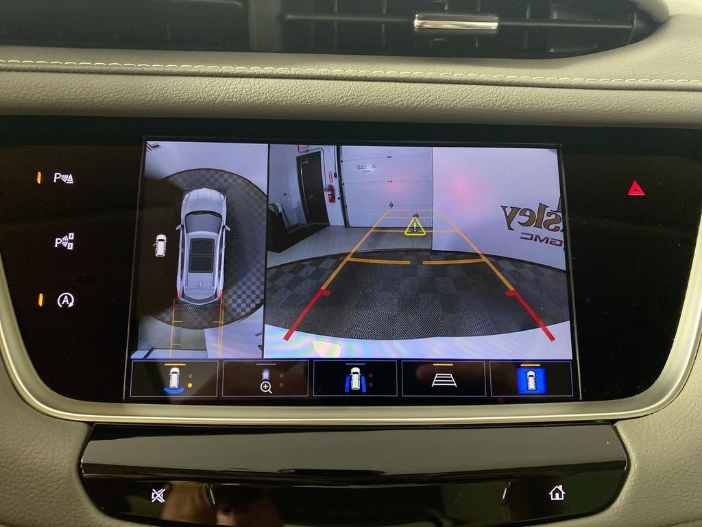 Certified 2024 Cadillac XT5 Premium Luxury w/ Technology Package AWD/4WD image 17