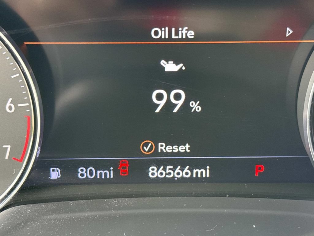 Used 2023 Buick Envision Essence FWD image 38