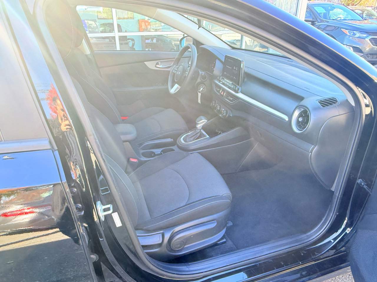 Used 2023 Kia Forte LXS image 33