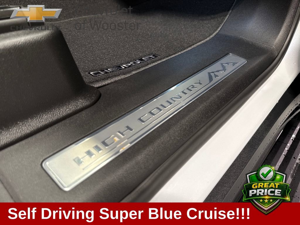 New 2026 Chevrolet Suburban High Country AWD/4WD image 39