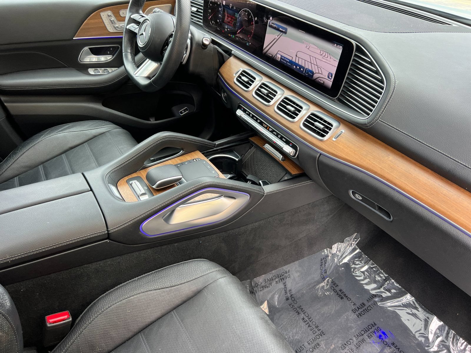 Used 2024 Mercedes-Benz GLS 450 4MATIC image 16