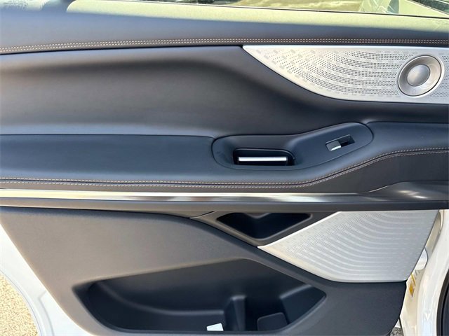 New 2025 Lincoln Navigator L Black Label image 20