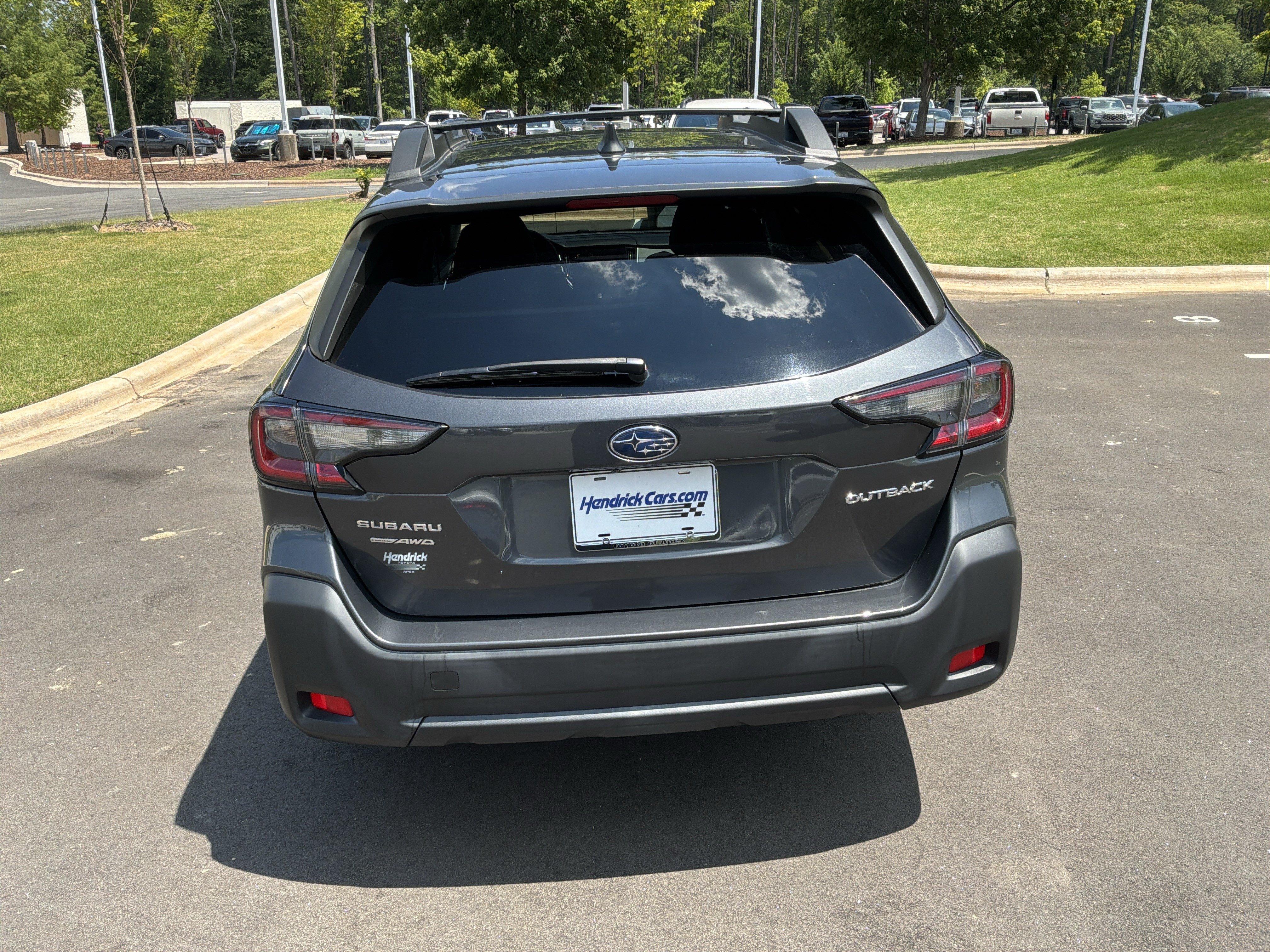 Used 2024 Subaru Outback Premium AWD/4WD image 9