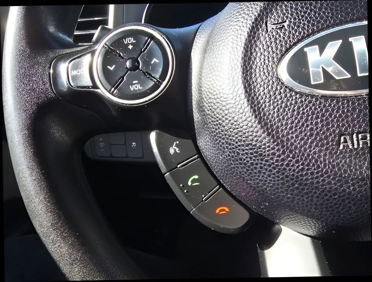 Used 2015 Kia Soul image 23