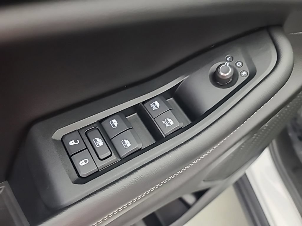 Used 2024 Jeep Grand Cherokee Laredo X AWD/4WD image 23