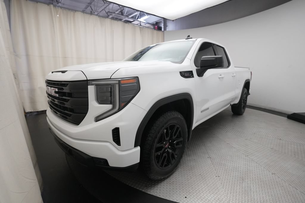Used 2023 GMC Sierra 1500 Elevation w/ X31 Off-Road Package AWD/4WD image 12