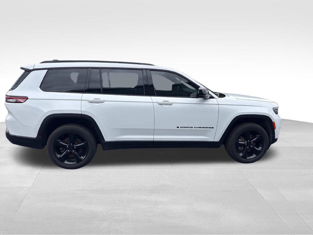 Used 2024 Jeep Grand Cherokee L Altitude AWD/4WD image 7