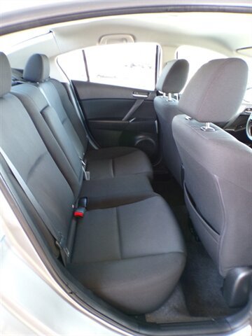 Used 2011 MAZDA MAZDA3 i Touring FWD image 19