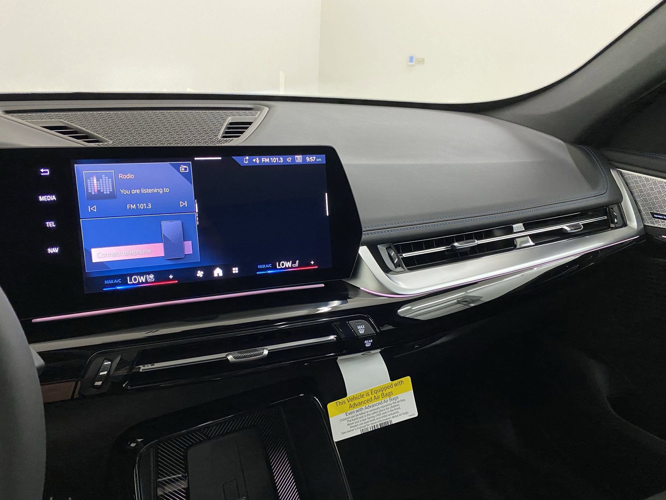 Used 2025 BMW X1 xDrive28i w/ Premium Package image 23