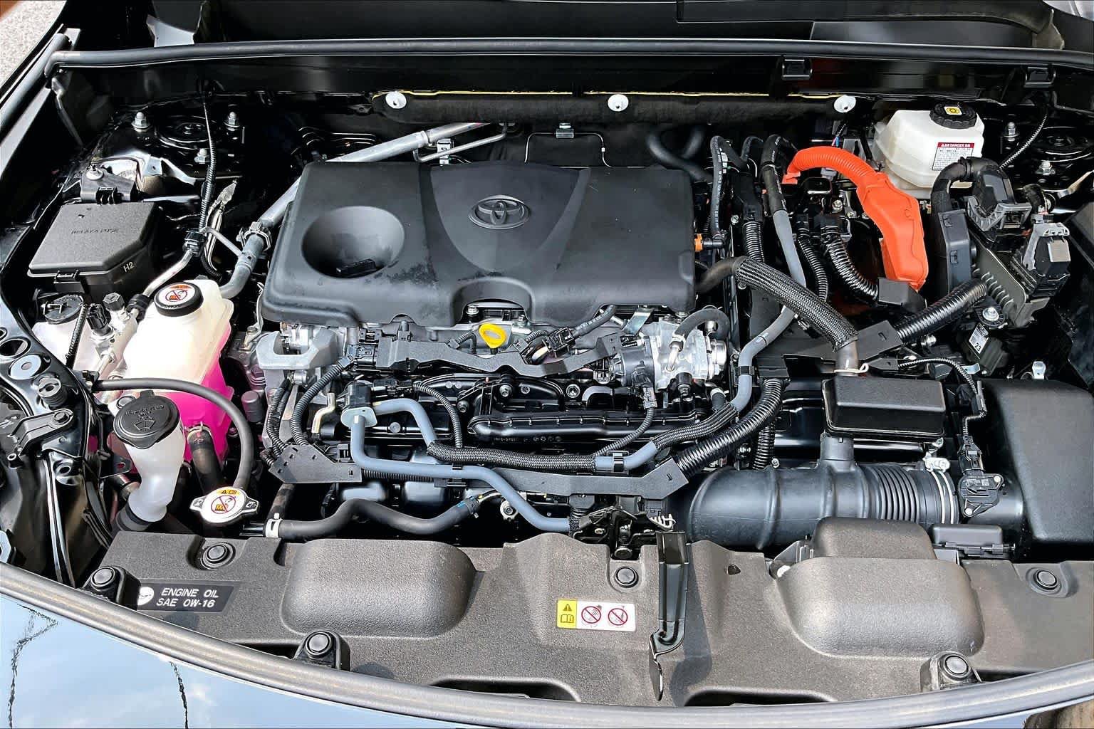 Certified 2024 Toyota Venza LE AWD/4WD image 32