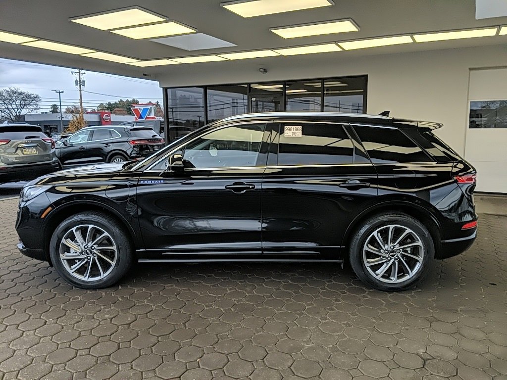 Certified 2022 Lincoln Corsair Grand Touring image 8