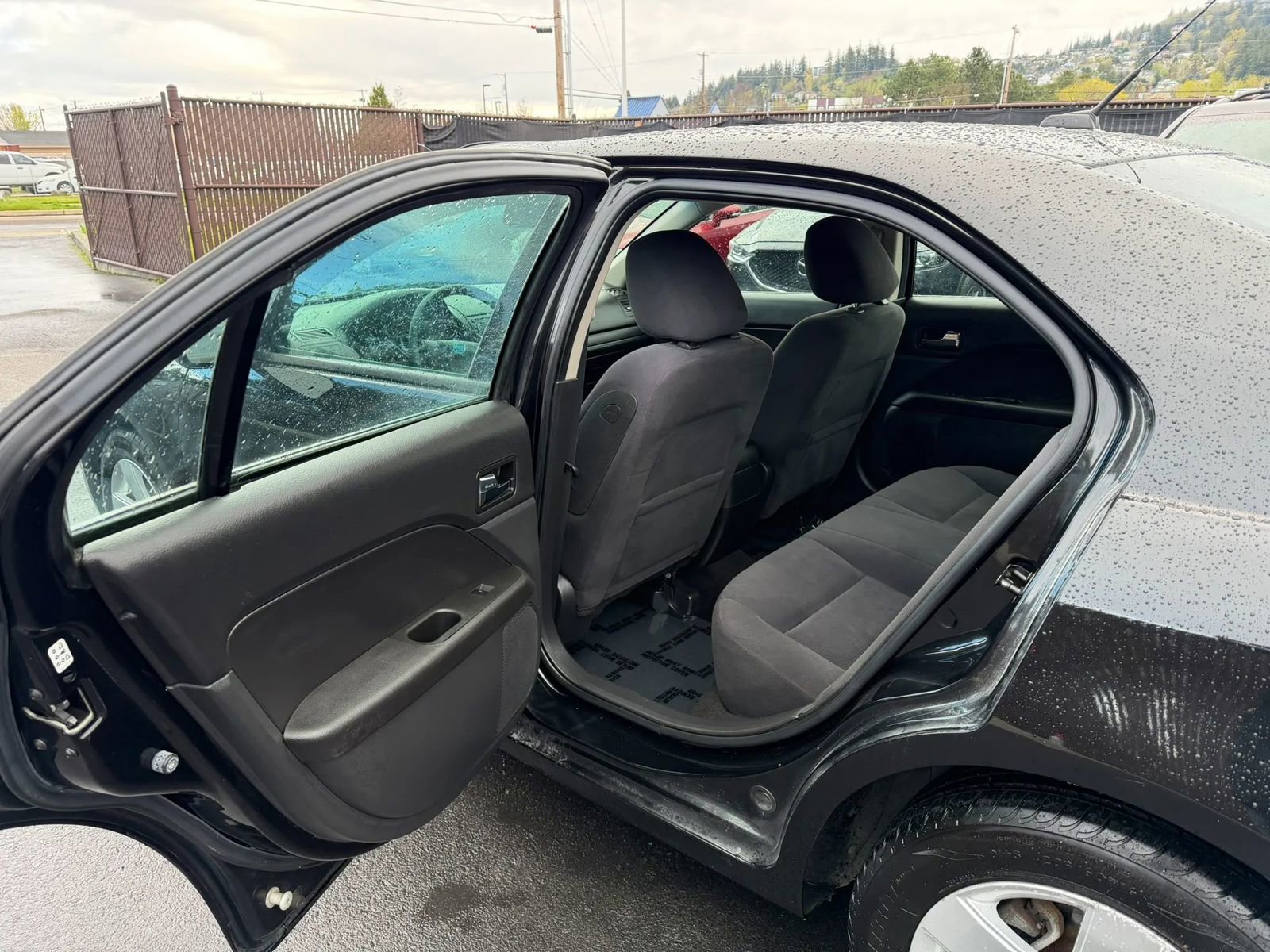 Used 2009 Ford Fusion SE FWD image 10