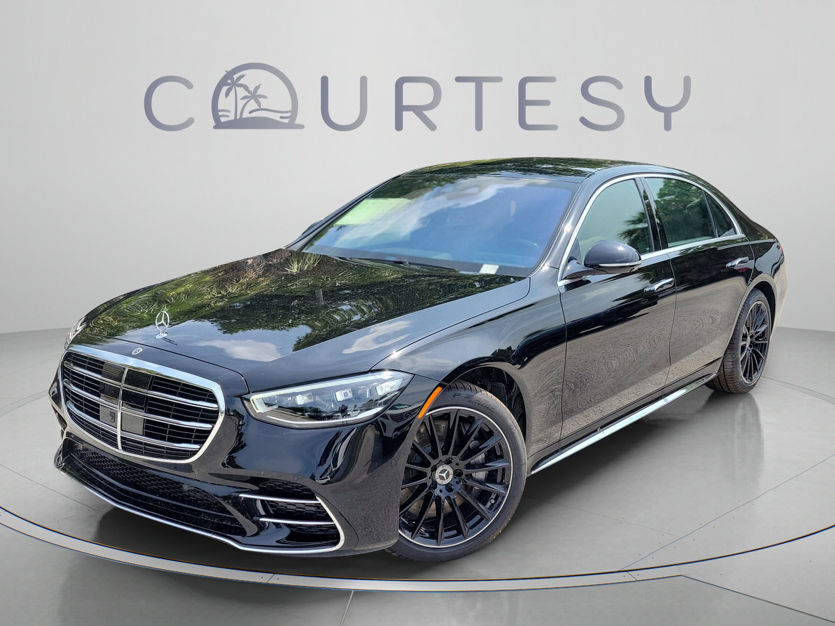 New 2026 Mercedes-Benz S 500 4MATIC image 1