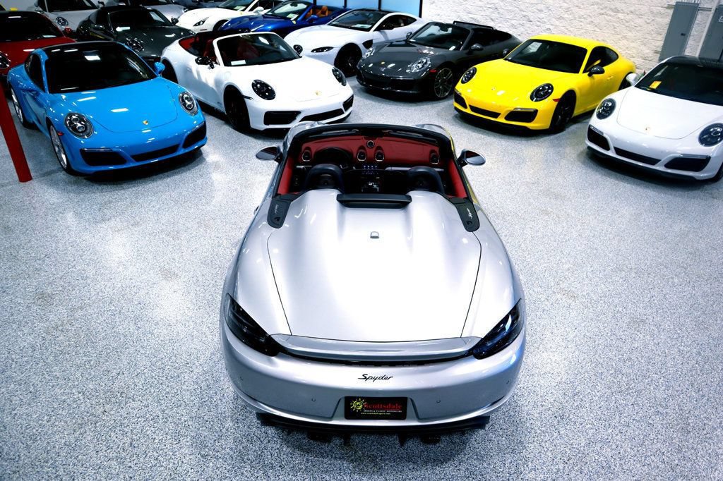 Used 2023 Porsche 718 Boxster Spyder RWD image 17