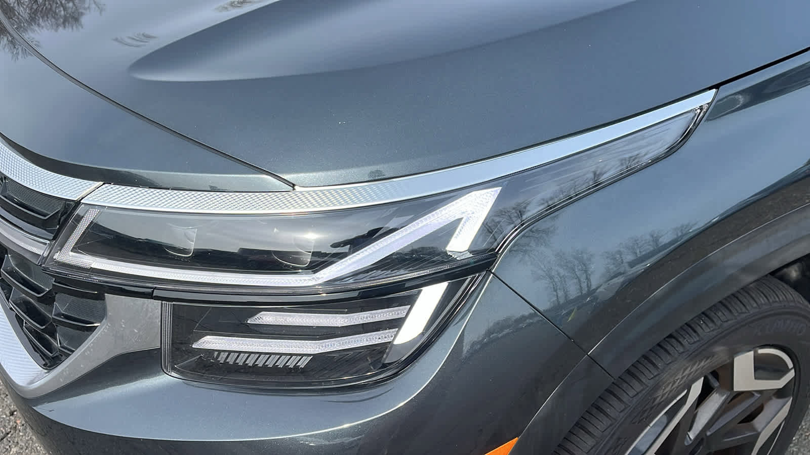 Used 2025 Kia Seltos SX w/ SX Sunroof Package image 7