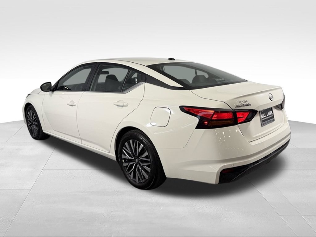 Used 2026 Nissan Altima 2.5 SV FWD image 9