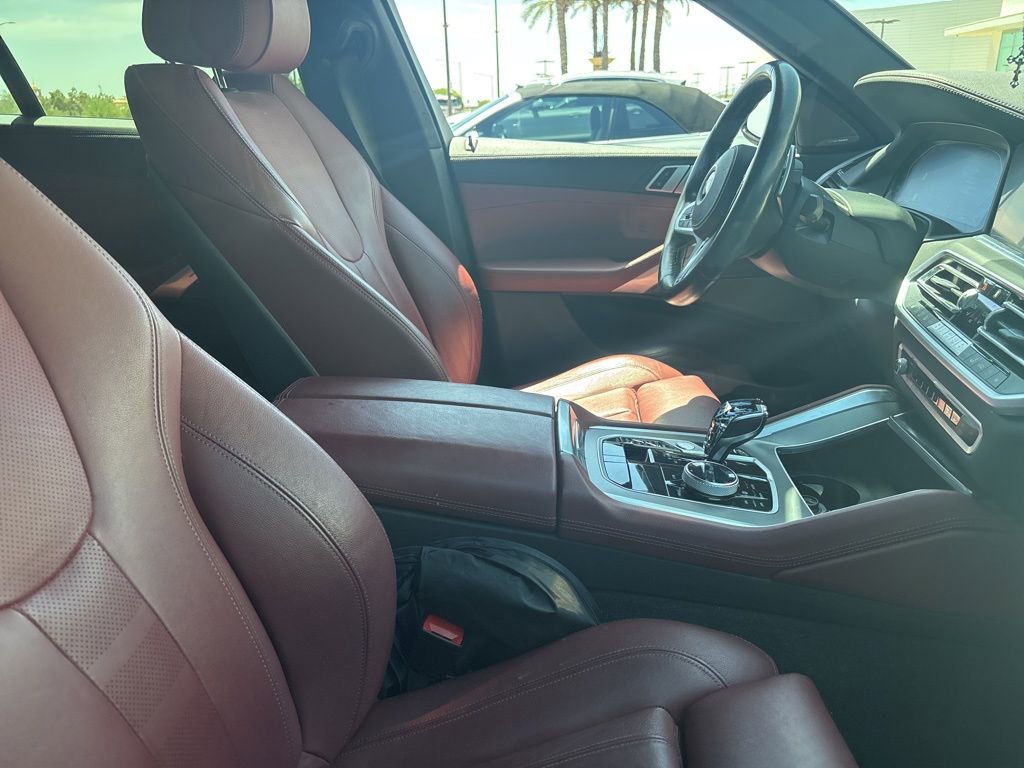Used 2021 BMW X6 xDrive40i w/ M Sport Package AWD/4WD image 4