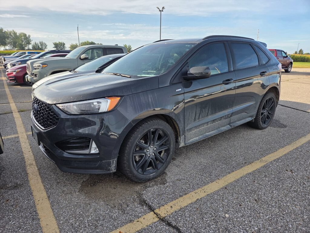 Used 2021 Ford Edge ST-Line w/ Class II Trailer Tow Package