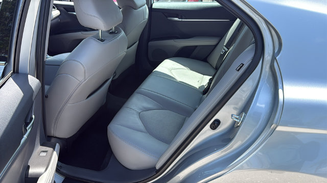 Used 2023 Toyota Camry XLE FWD image 15
