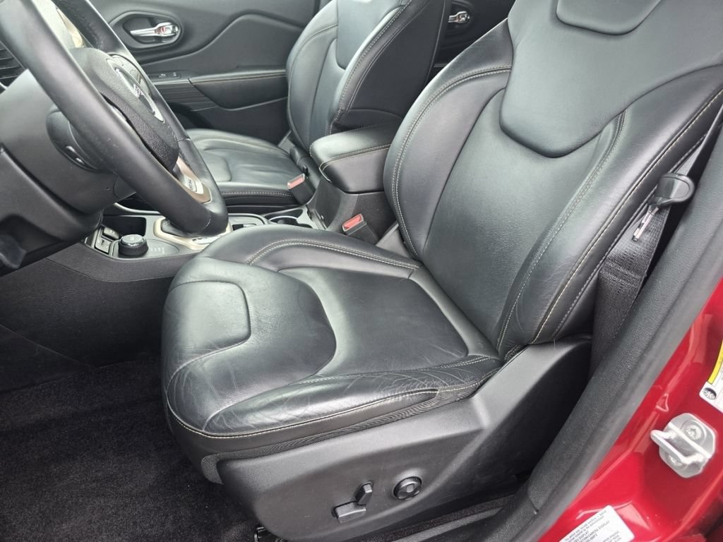 Used 2017 Jeep Cherokee Limited AWD/4WD image 23
