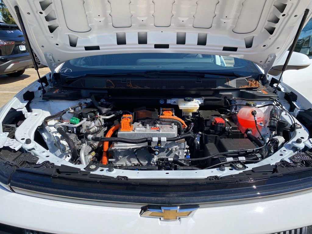 New 2026 Chevrolet Equinox EV LT AWD/4WD image 16